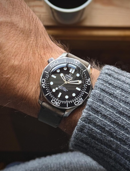 analog watch, luxury watch, wristwatch, mens watch, sport watch, bestseller push, lifestyle, luxurious, trustworthy, neutral, black